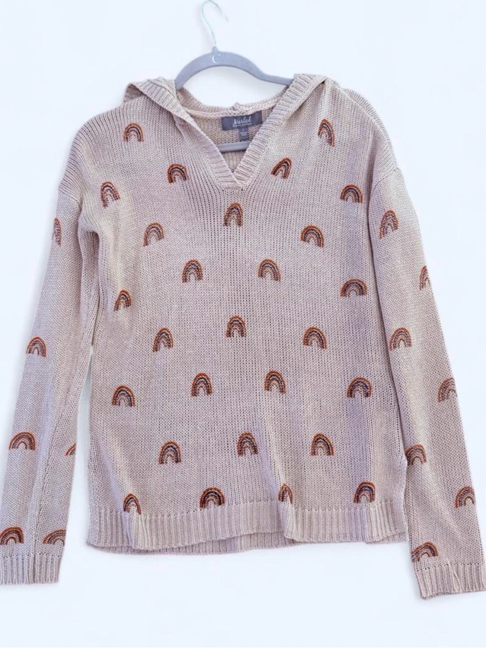 V-Neck Hoodie Sweater with Rust Rainbow Motifs